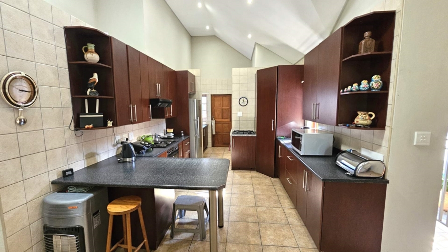 3 Bedroom Property for Sale in Melodie North West